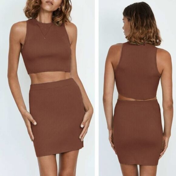 NWT WILFRED Aritzia Reso High Waisted Knit Mini Skirt Size Small - Picture 1 of 5